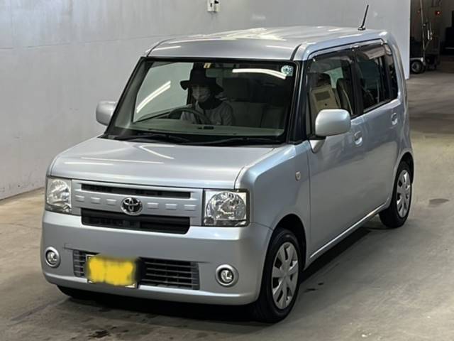 67 TOYOTA PIXIS SPACE L575A 2013 г. (KCAA Fukuoka)